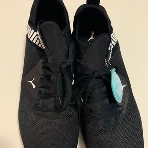 Puma Enzo running shoe